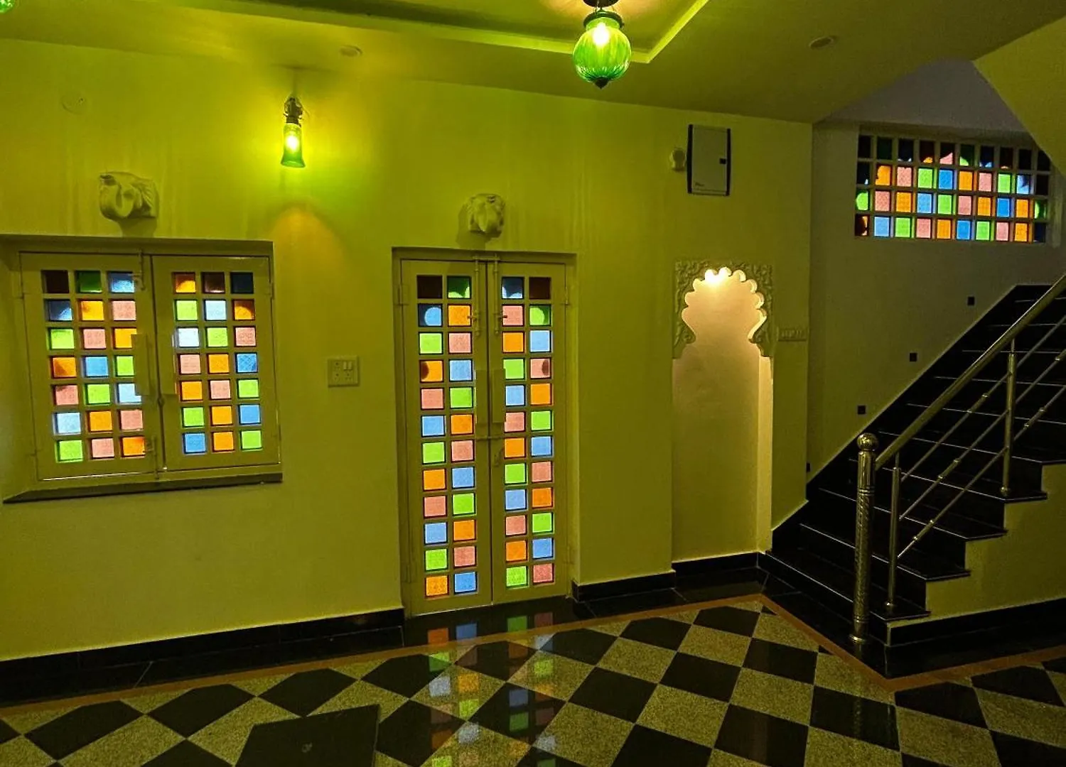 The White House On Lake Pichola Twh Удайпур 2*,